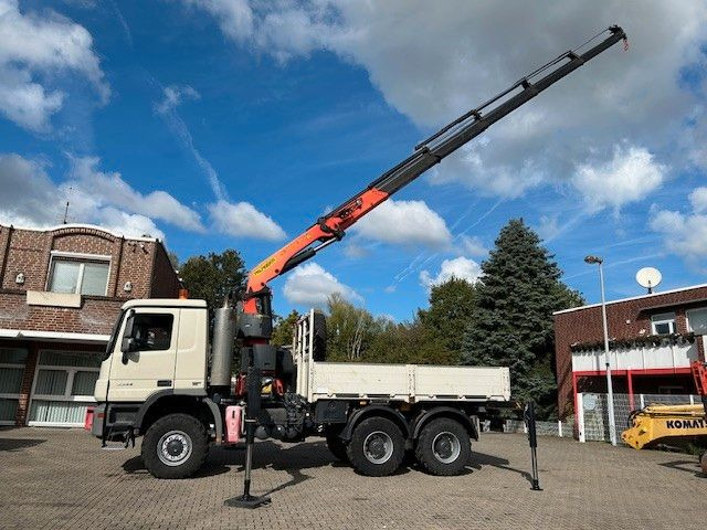 Mercedes-Benz 3344 Actros Pritsche + PK 34002 6x6 - Camion grue: photos 1 Mercedes-Benz 3344 Actros Pritsche + PK 34002 6x6 - Camion grue: photos 1