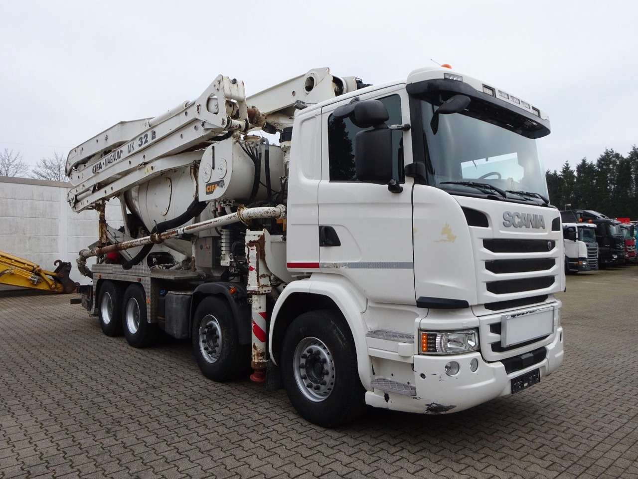 Scania PUMI CIFA 32 Meter 4 Knick. Scania PUMI CIFA 32 Meter 4 Knick. - Camion pompe: photos 1 Scania PUMI CIFA 32 Meter 4 Knick. Scania PUMI CIFA 32 Meter 4 Knick. - Camion pompe: photos 1