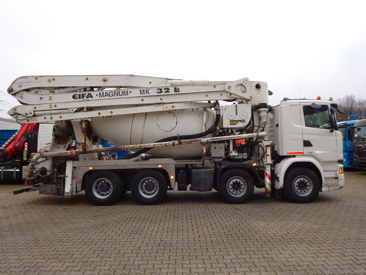 Scania PUMI CIFA 32 Meter 4 Knick. Scania PUMI CIFA 32 Meter 4 Knick. - Camion pompe: photos 2 Scania PUMI CIFA 32 Meter 4 Knick. Scania PUMI CIFA 32 Meter 4 Knick. - Camion pompe: photos 2