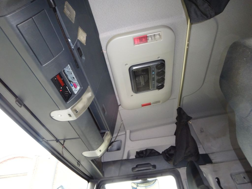 Tracteur routier MAN 18.400 TGS SZM 4x2 MAN 18.400 TGS SZM 4x2 Retarder 4 LKW´s im Bestand !: photos 12 Tracteur routier MAN 18.400 TGS SZM 4x2 MAN 18.400 TGS SZM 4x2 Retarder 4 LKW´s im Bestand !: photos 12