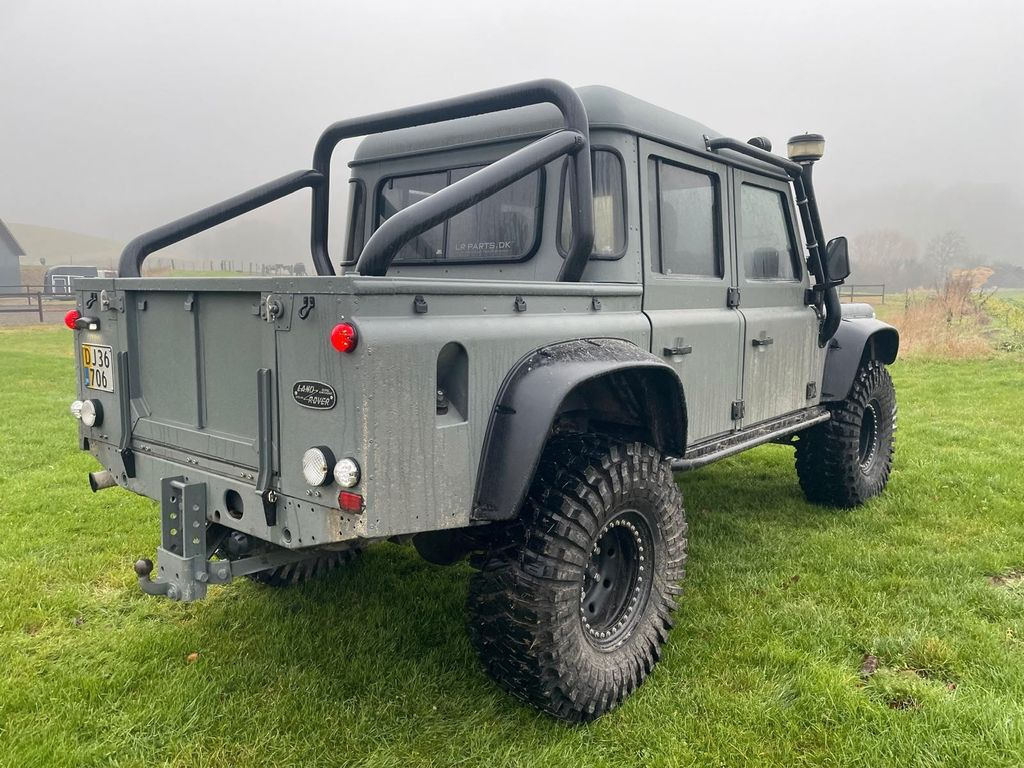 Land Rover Defender 110 2.5 - SUV: photos 5 Land Rover Defender 110 2.5 - SUV: photos 5