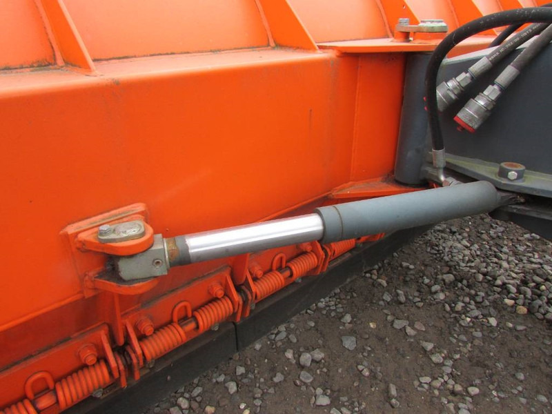 Tuchel SF 275 Schneeschild / 3.300 EUR / Top Zustand - Accessoire pour Engins de chantier: photos 3 Tuchel SF 275 Schneeschild / 3.300 EUR / Top Zustand - Accessoire pour Engins de chantier: photos 3