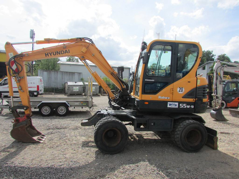 Hyundai Robex 55 W-9 Mobilbagger 34.000 EUR - Pelle sur pneus: photos 1 Hyundai Robex 55 W-9 Mobilbagger 34.000 EUR - Pelle sur pneus: photos 1