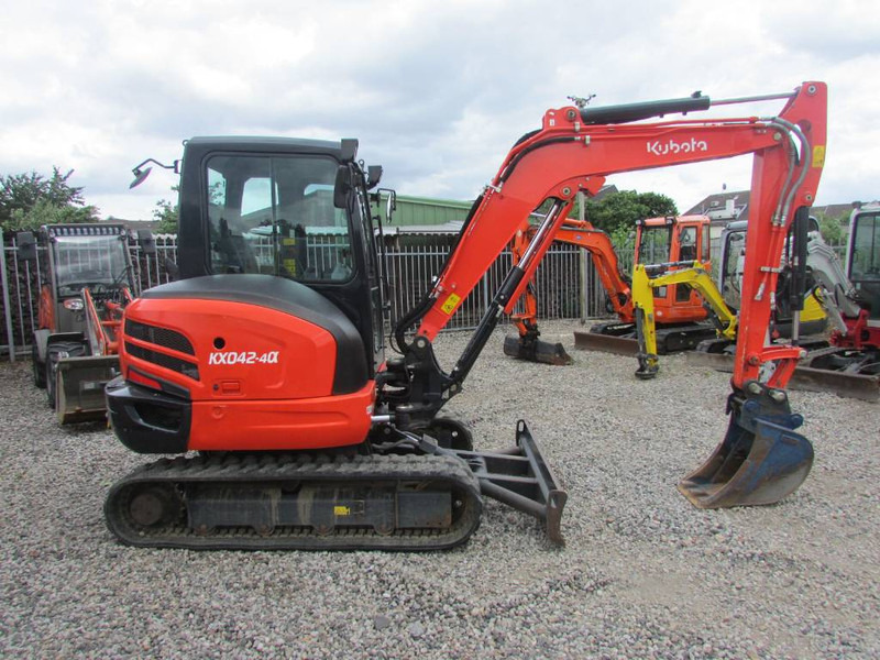 Kubota KX 042-4a HI Minibagger 39.500 EUR - Mini pelle: photos 1 Kubota KX 042-4a HI Minibagger 39.500 EUR - Mini pelle: photos 1