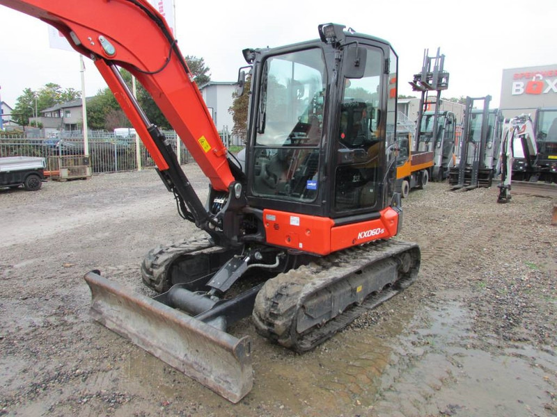 Kubota KX 060-5 Minibagger 48.000 EUR - Mini pelle: photos 2 Kubota KX 060-5 Minibagger 48.000 EUR - Mini pelle: photos 2