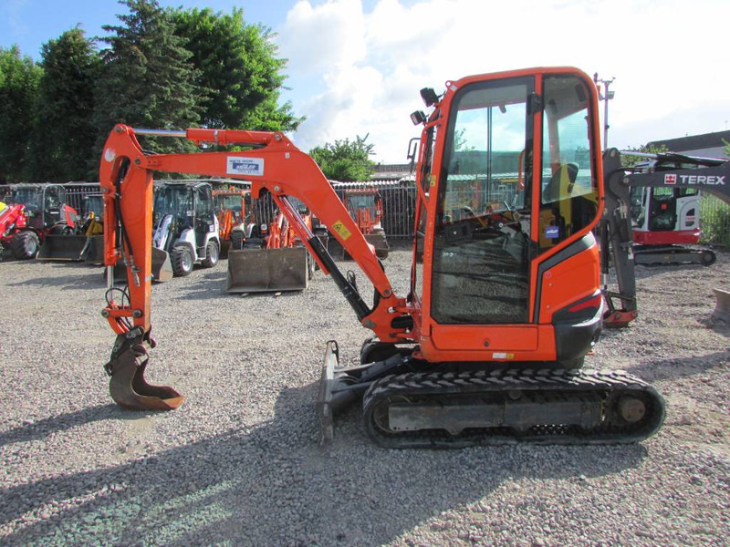 Kubota U 27-4 Minibagger 21.500 EUR - Mini pelle: photos 1 Kubota U 27-4 Minibagger 21.500 EUR - Mini pelle: photos 1