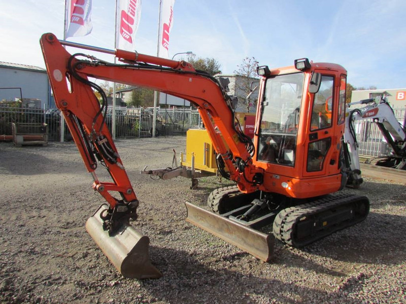 Kubota U 35-3 alpha 3 Minibagger 22.000 EUR - Mini pelle: photos 2 Kubota U 35-3 alpha 3 Minibagger 22.000 EUR - Mini pelle: photos 2