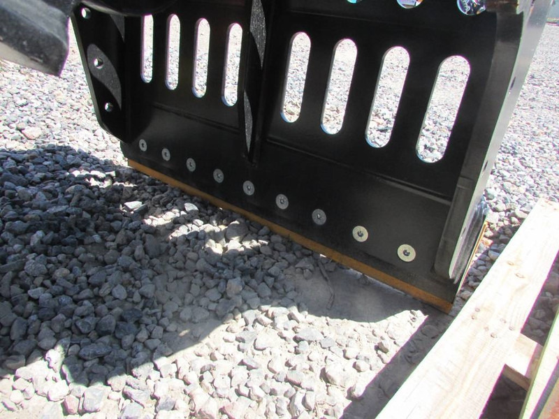 MB CRUSHER G 1000 S4 Sortiergreifer 14.000 EUR - Grappin pour Engins de chantier: photos 4 MB CRUSHER G 1000 S4 Sortiergreifer 14.000 EUR - Grappin pour Engins de chantier: photos 4