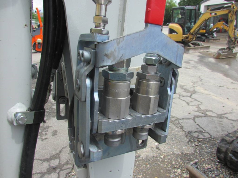 Takeuchi TB 216 V4 Minibagger 28.000 EUR - Mini pelle: photos 3 Takeuchi TB 216 V4 Minibagger 28.000 EUR - Mini pelle: photos 3