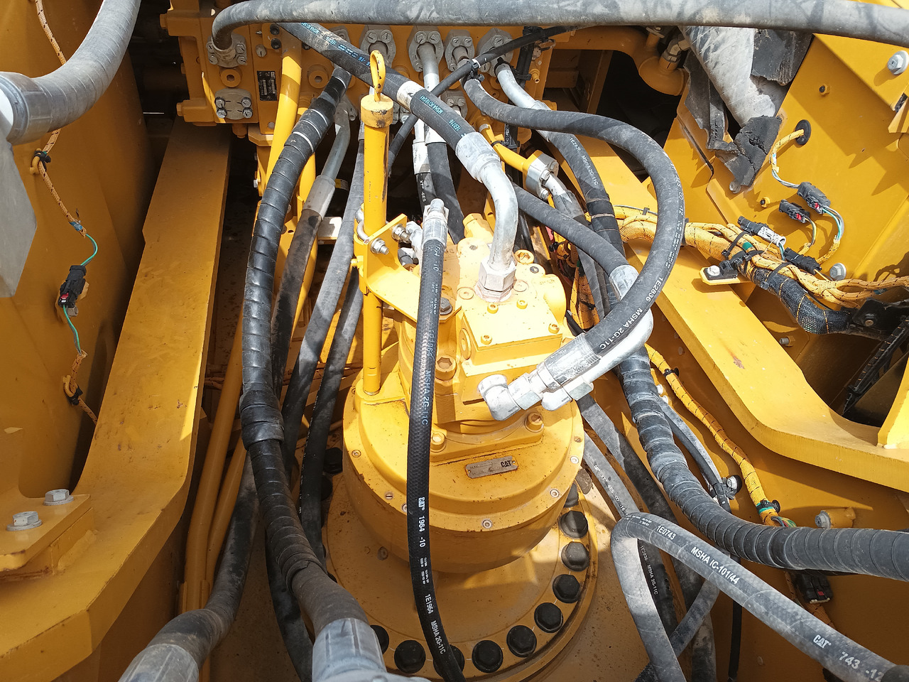 Pelle sur chenille CATERPILLAR 336GC: photos 9