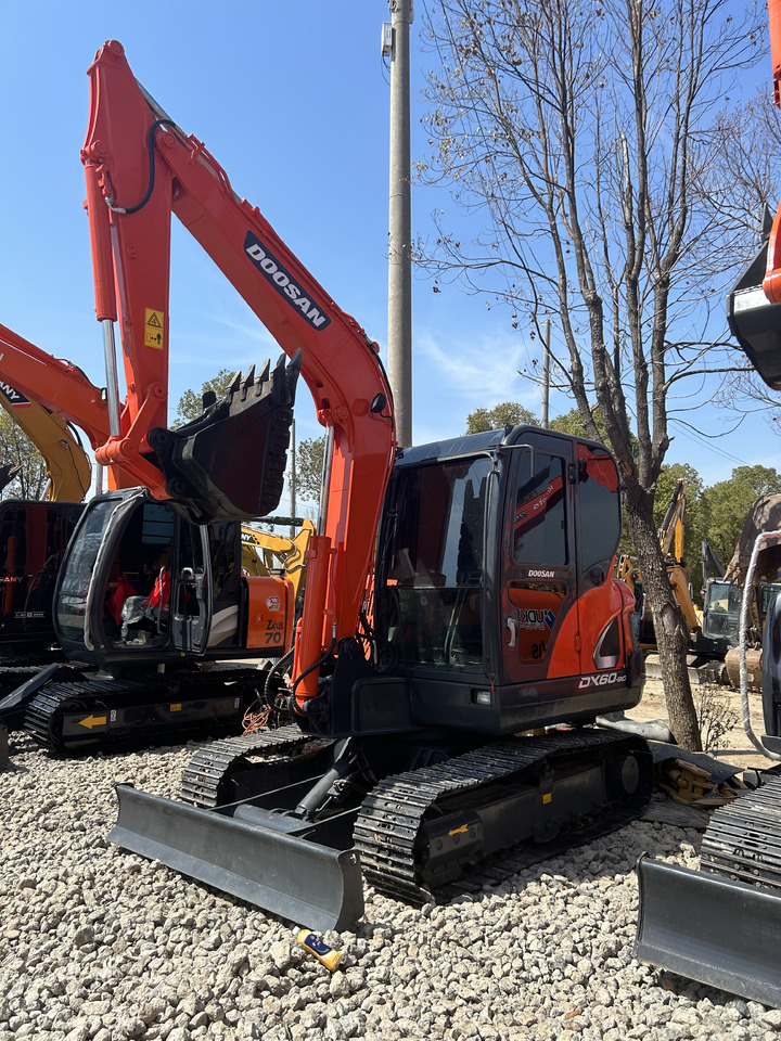 Doosan DX60 - Mini pelle: photos 3 Doosan DX60 - Mini pelle: photos 3