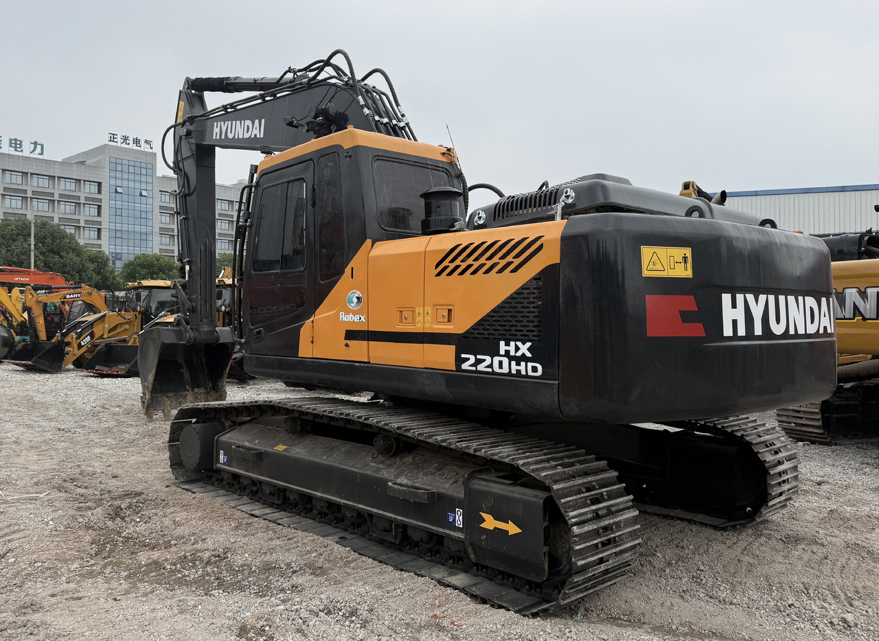 HYUNDAI HX220HD - Pelle sur chenille: photos 1 HYUNDAI HX220HD - Pelle sur chenille: photos 1