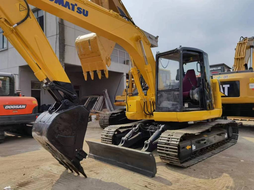 KOMATSU PC 128US - Mini pelle: photos 5 KOMATSU PC 128US - Mini pelle: photos 5