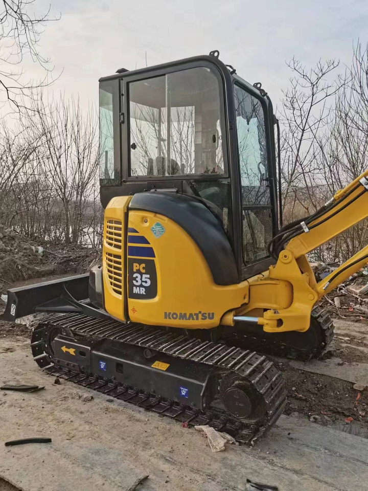 KOMATSU PC 35 MR - Mini pelle: photos 3 KOMATSU PC 35 MR - Mini pelle: photos 3