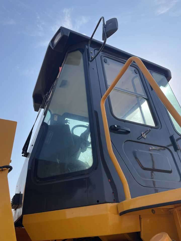 Chargeuse sur pneus Liugong CLG 856: photos 8