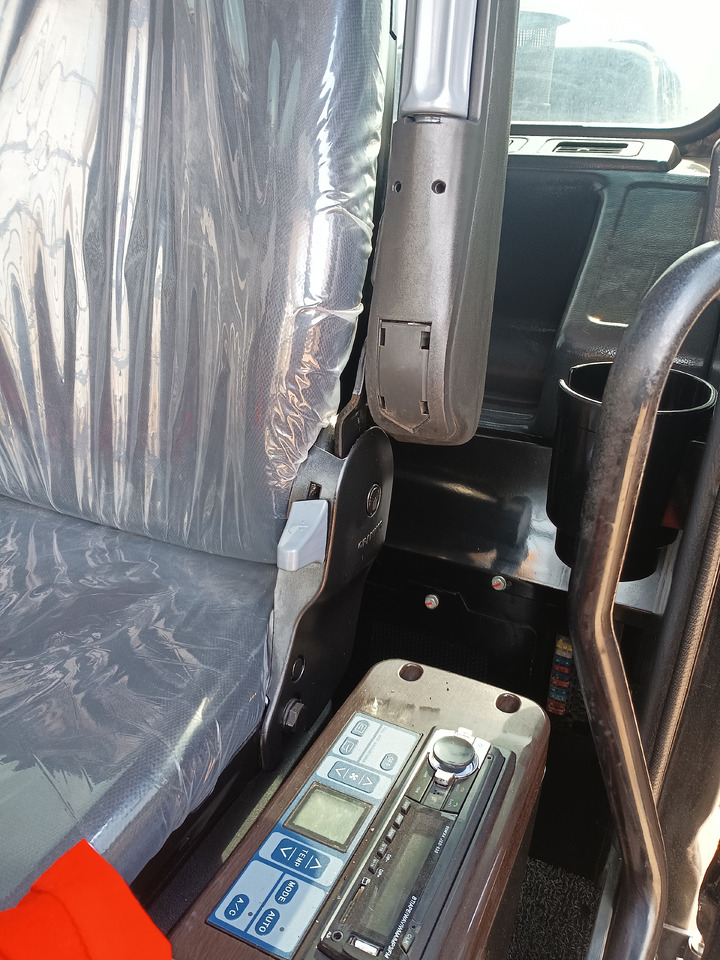 SANY SY335H - Pelle sur chenille: photos 5 SANY SY335H - Pelle sur chenille: photos 5