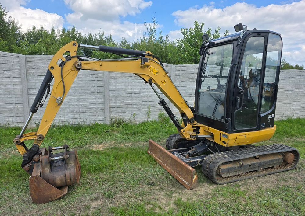 Caterpillar - Mini pelle: photos 2 Caterpillar - Mini pelle: photos 2