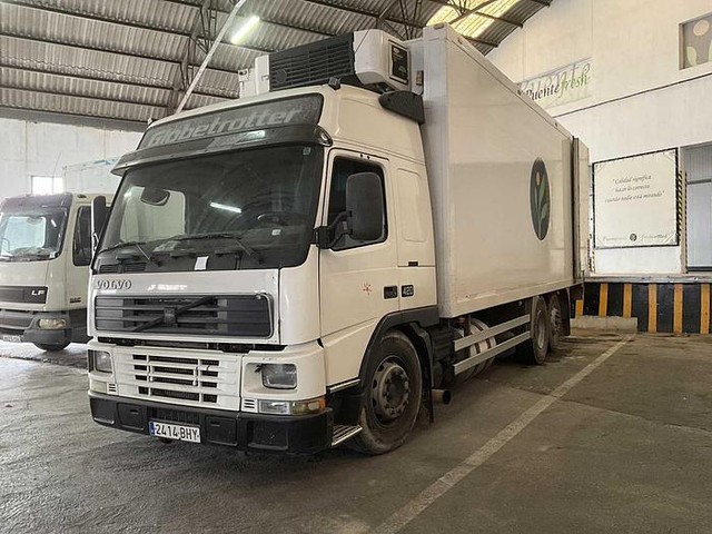 Volvo FM12 62 DT-AG - Camion frigorifique: photos 1 Volvo FM12 62 DT-AG - Camion frigorifique: photos 1