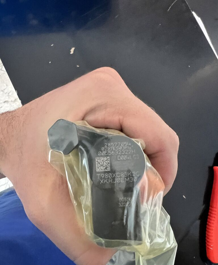 Delphi 2023 28577054 for Volkswagen 2014-2023 car - Injecteur pour Voiture: photos 1 Delphi 2023 28577054 for Volkswagen 2014-2023 car - Injecteur pour Voiture: photos 1