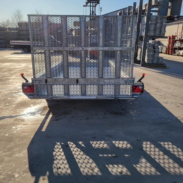 HULCO TERRAX-2 - Remorque porte-engin surbaissée: photos 3 HULCO TERRAX-2 - Remorque porte-engin surbaissée: photos 3