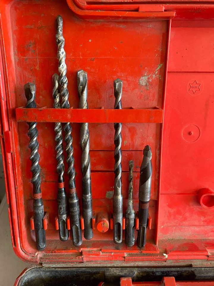 Hilti TE12 Borhammer - Équipement de garage: photos 3 Hilti TE12 Borhammer - Équipement de garage: photos 3