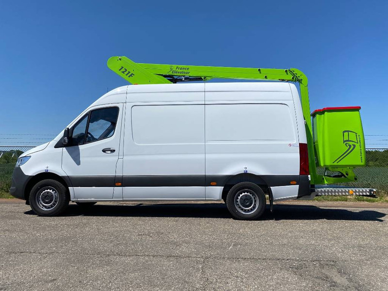 France Elevateur 121 F | 2021 - Camion avec nacelle: photos 1 France Elevateur 121 F | 2021 - Camion avec nacelle: photos 1