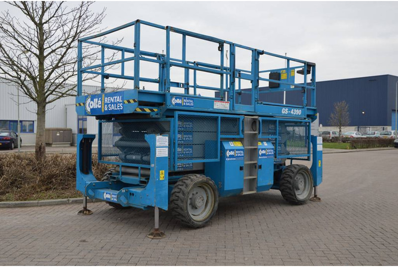 Genie GS4390RT | 2008 - Nacelle ciseaux: photos 3 Genie GS4390RT | 2008 - Nacelle ciseaux: photos 3