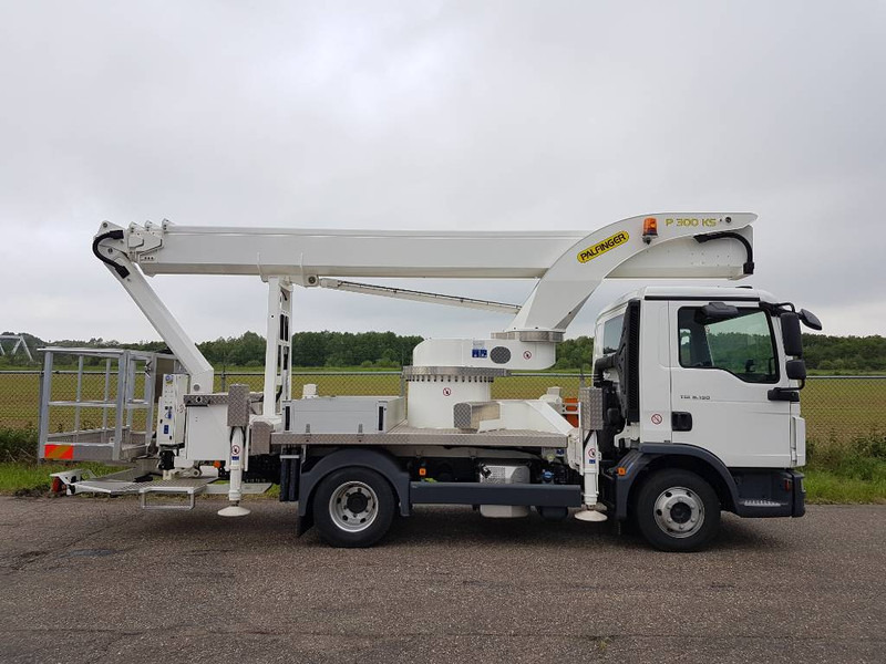 Palfinger P 300 KS | 2022 - Camion avec nacelle: photos 4 Palfinger P 300 KS | 2022 - Camion avec nacelle: photos 4