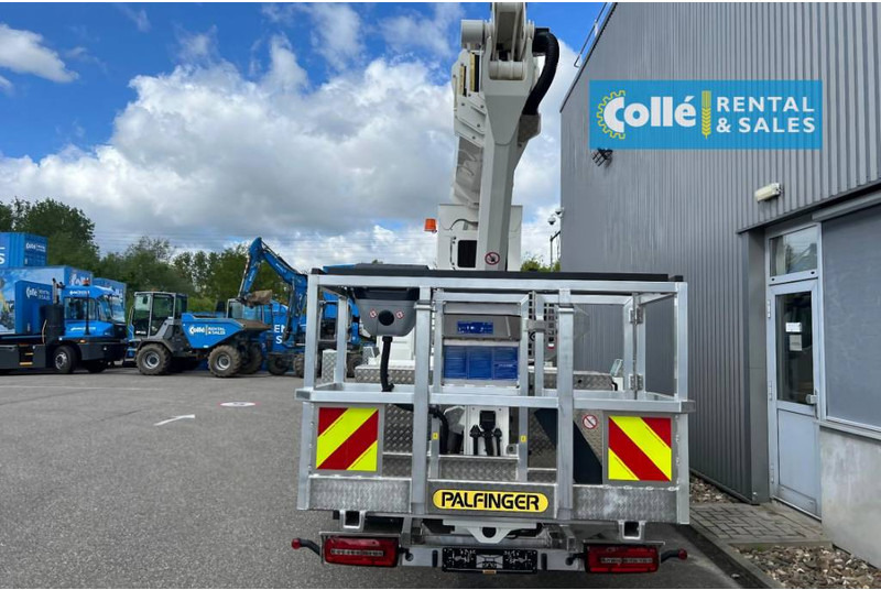 Palfinger P 300 KS | 2023 - Camion avec nacelle: photos 4 Palfinger P 300 KS | 2023 - Camion avec nacelle: photos 4