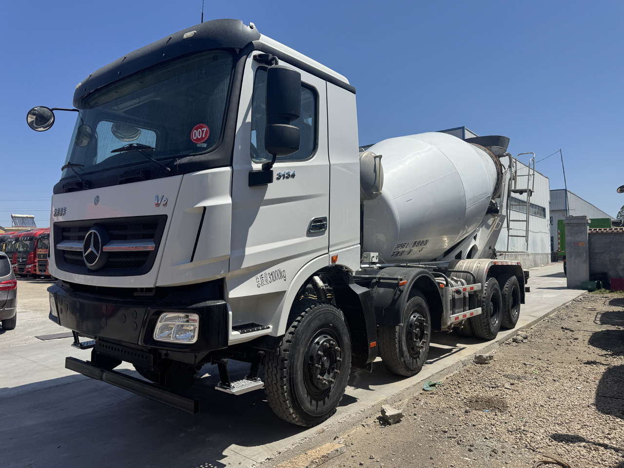 BEIFANG MERCEDES-BENZ - Camion malaxeur: photos 4 BEIFANG MERCEDES-BENZ - Camion malaxeur: photos 4