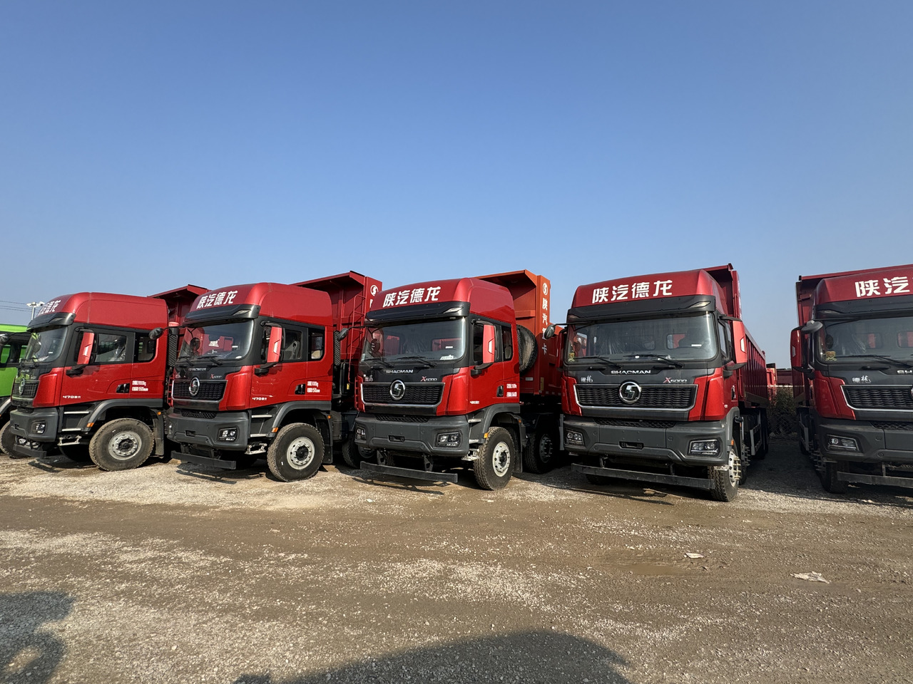 SHACMAN X5000 - Camion benne: photos 3 SHACMAN X5000 - Camion benne: photos 3