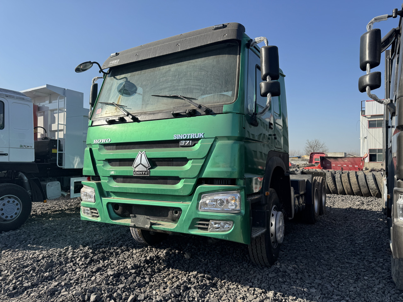 HOWO - Tracteur routier: photos 1 HOWO - Tracteur routier: photos 1