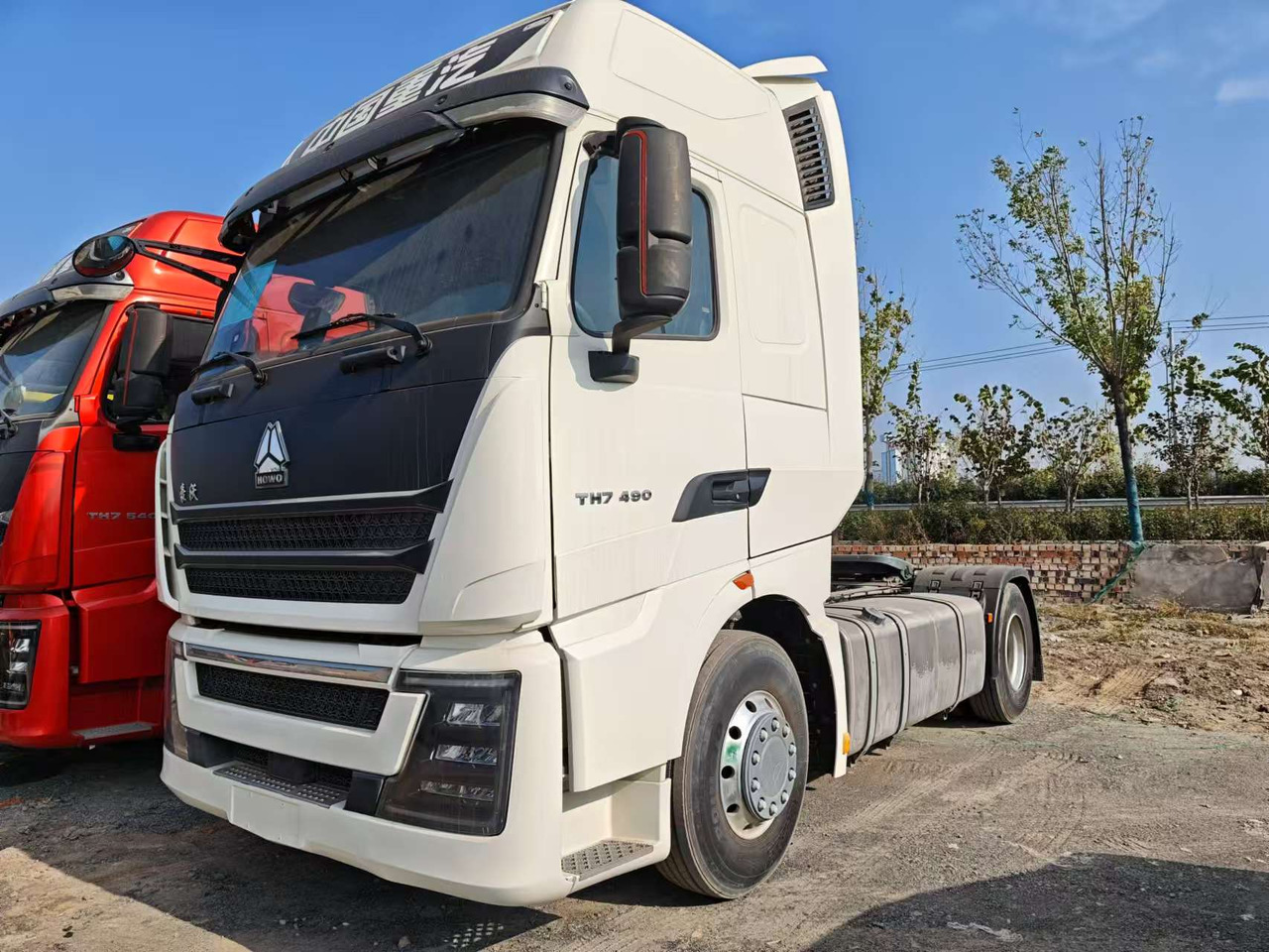 HOWO  - Tracteur routier: photos 1 HOWO  - Tracteur routier: photos 1