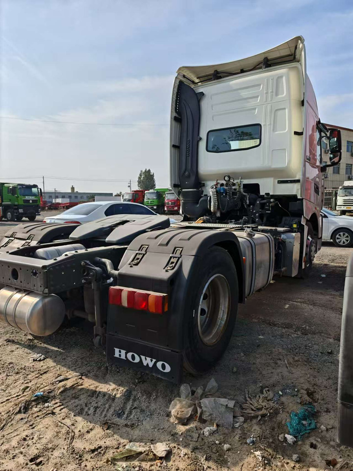 HOWO  - Tracteur routier: photos 4 HOWO  - Tracteur routier: photos 4
