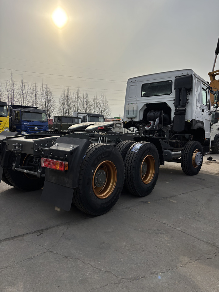 HOWO  - Tracteur routier: photos 4 HOWO  - Tracteur routier: photos 4