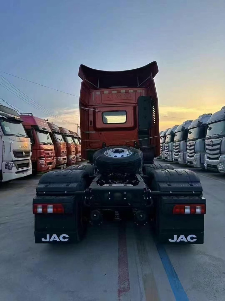 Tracteur routier JAC K7: photos 6