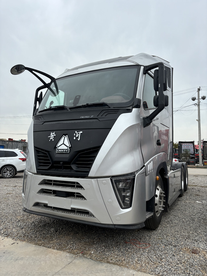 SINOTRUCK HOWO YELLOW RIVER - Tracteur routier: photos 1 SINOTRUCK HOWO YELLOW RIVER - Tracteur routier: photos 1