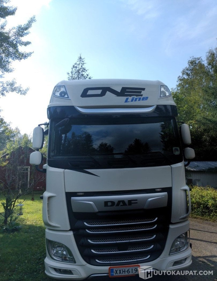 Daf XF 530, Koukkukuorma-auto tukkilavalla, 2020, Keitele - Camion: photos 4 Daf XF 530, Koukkukuorma-auto tukkilavalla, 2020, Keitele - Camion: photos 4