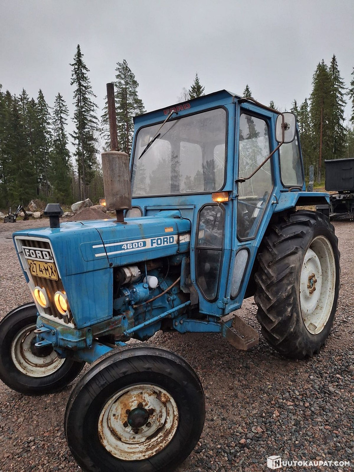 Ford 4600, 1976, Askola - Tracteur agricole: photos 2 Ford 4600, 1976, Askola - Tracteur agricole: photos 2