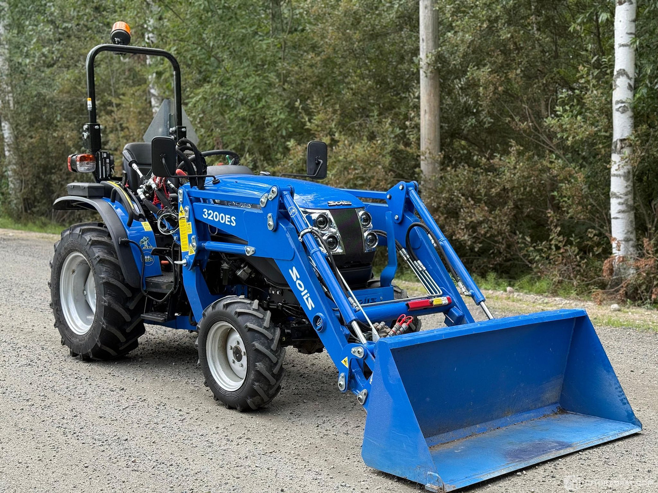 Solis 26 6+2, 2022 Suomen suosituin pientraktori etukuormaajalla!, Jyväskylä - Machine agricole: photos 1 Solis 26 6+2, 2022 Suomen suosituin pientraktori etukuormaajalla!, Jyväskylä - Machine agricole: photos 1
