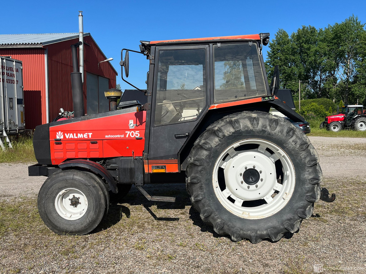 Valmet 705, Traktori, harrastajalta, 1990, Salo - Machine agricole: photos 2 Valmet 705, Traktori, harrastajalta, 1990, Salo - Machine agricole: photos 2