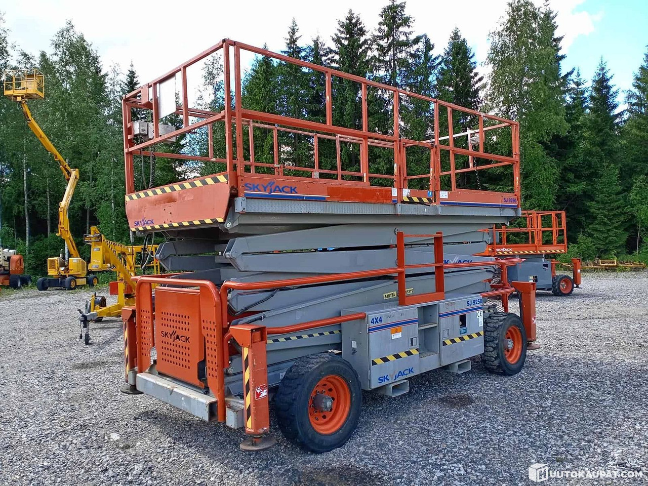 Skyjack SJ 9250 4x4 scissor lift, Inspected!, 2008, Hollola - Nacelle ciseaux: photos 1 Skyjack SJ 9250 4x4 scissor lift, Inspected!, 2008, Hollola - Nacelle ciseaux: photos 1