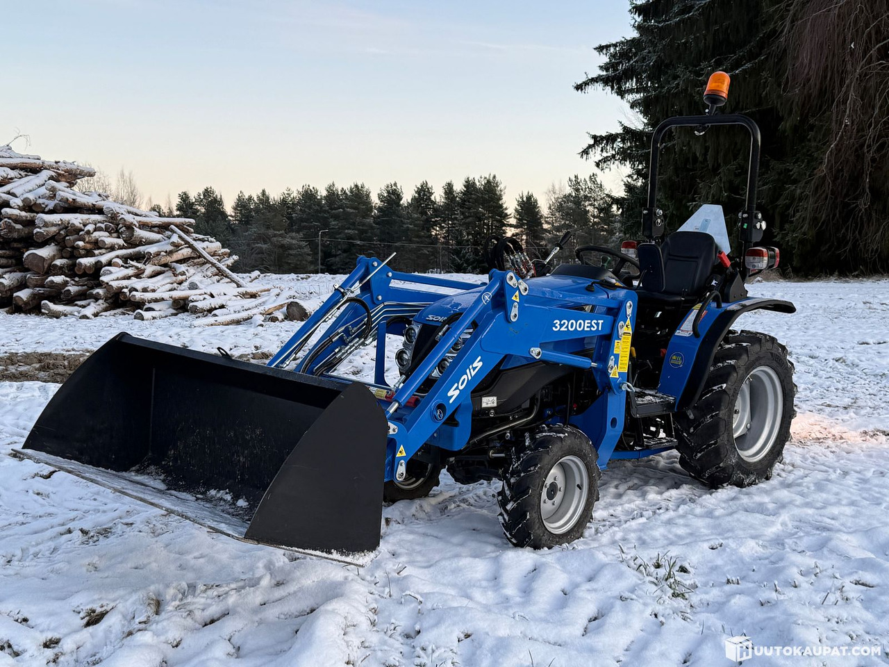 Solis 22 etukuormaajalla 2022 MTK25, Hämeenlinna - Micro tracteur: photos 3 Solis 22 etukuormaajalla 2022 MTK25, Hämeenlinna - Micro tracteur: photos 3