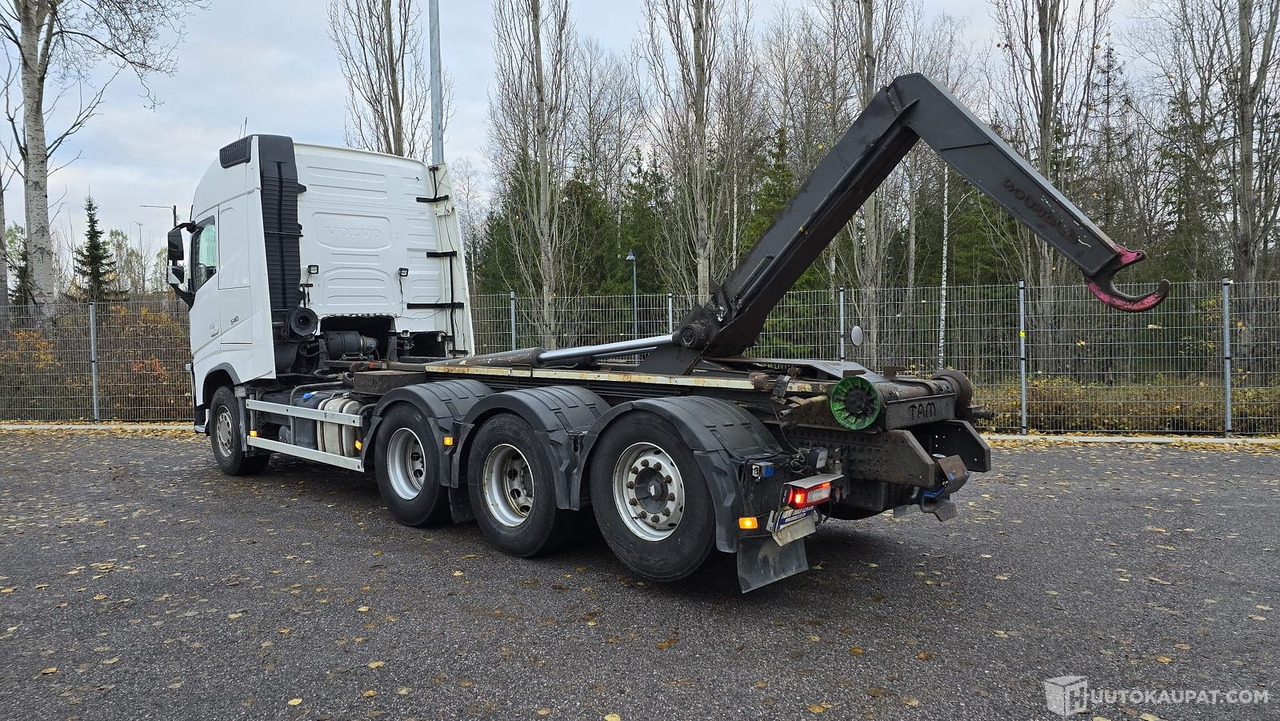 Volvo FH540 8x4, koukkulava kuorma-auto, 2017, Vantaa - Camion ampliroll: photos 2 Volvo FH540 8x4, koukkulava kuorma-auto, 2017, Vantaa - Camion ampliroll: photos 2