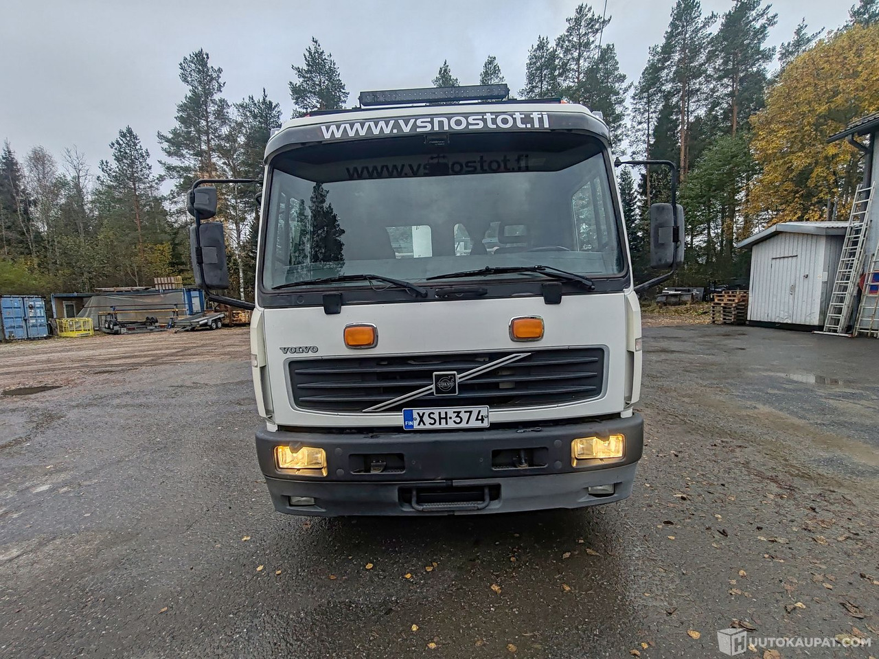 Volvo FL6 nostokoriauto, 2004, Kurikka - Camion avec nacelle: photos 3 Volvo FL6 nostokoriauto, 2004, Kurikka - Camion avec nacelle: photos 3