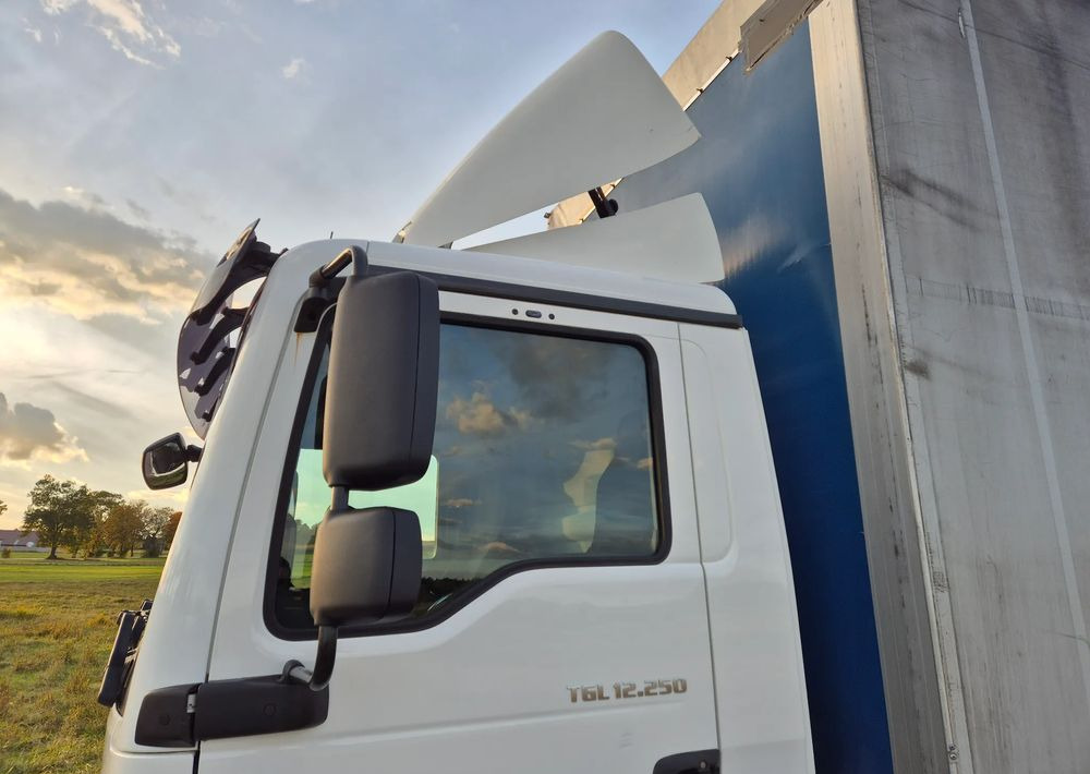 MAN TGL 12.250 6.2m 7.6m HAK AUTOMAT KLIMA 12000kg ESP EURO 6 mega / TOP STAN / okazja nauka jazdy MOŻLIWOŚĆ DOSTOSOWANIA elka - Camion à rideaux coulissants: photos 3 MAN TGL 12.250 6.2m 7.6m HAK AUTOMAT KLIMA 12000kg ESP EURO 6 mega / TOP STAN / okazja nauka jazdy MOŻLIWOŚĆ DOSTOSOWANIA elka - Camion à rideaux coulissants: photos 3