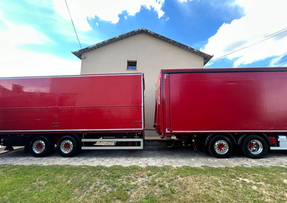 Schmitz Cargobull 7.7m OCYNK OSIE MERCEDES ALUFELGI KONTENER TANDEM NAPOJÓWKA OTWIERANY BOK DO NAPOJÓW STAN BDB - Remorque fourgon: photos 2 Schmitz Cargobull 7.7m OCYNK OSIE MERCEDES ALUFELGI KONTENER TANDEM NAPOJÓWKA OTWIERANY BOK DO NAPOJÓW STAN BDB - Remorque fourgon: photos 2