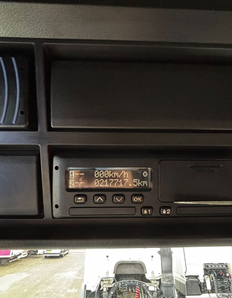 MAN TGS 18.470 NAUKA JAZDY STANDARD 4x2 / TGX 18.360 400 510 460 500 TOP STAN / ŚWIEŻO SPROWADZONY - Tracteur routier: photos 3 MAN TGS 18.470 NAUKA JAZDY STANDARD 4x2 / TGX 18.360 400 510 460 500 TOP STAN / ŚWIEŻO SPROWADZONY - Tracteur routier: photos 3