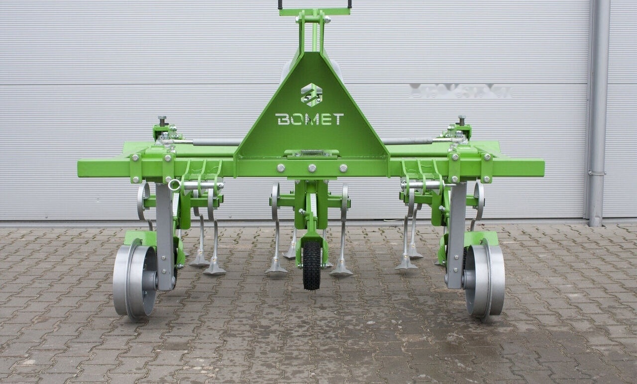Bomet P570 Pielnik z prowadzeniem ręcznym 65-90cm Nembus - Bineuse: photos 2 Bomet P570 Pielnik z prowadzeniem ręcznym 65-90cm Nembus - Bineuse: photos 2