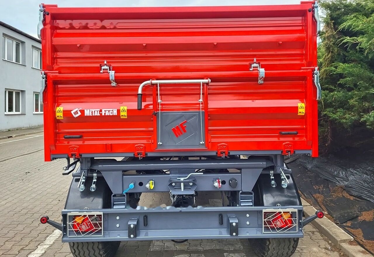 Metal-Fach T710/1 – 6t dwuosiowa - Benne agricole: photos 2 Metal-Fach T710/1 – 6t dwuosiowa - Benne agricole: photos 2